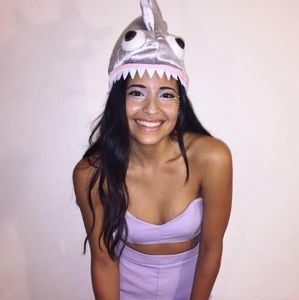 Meet your Posher, Nela